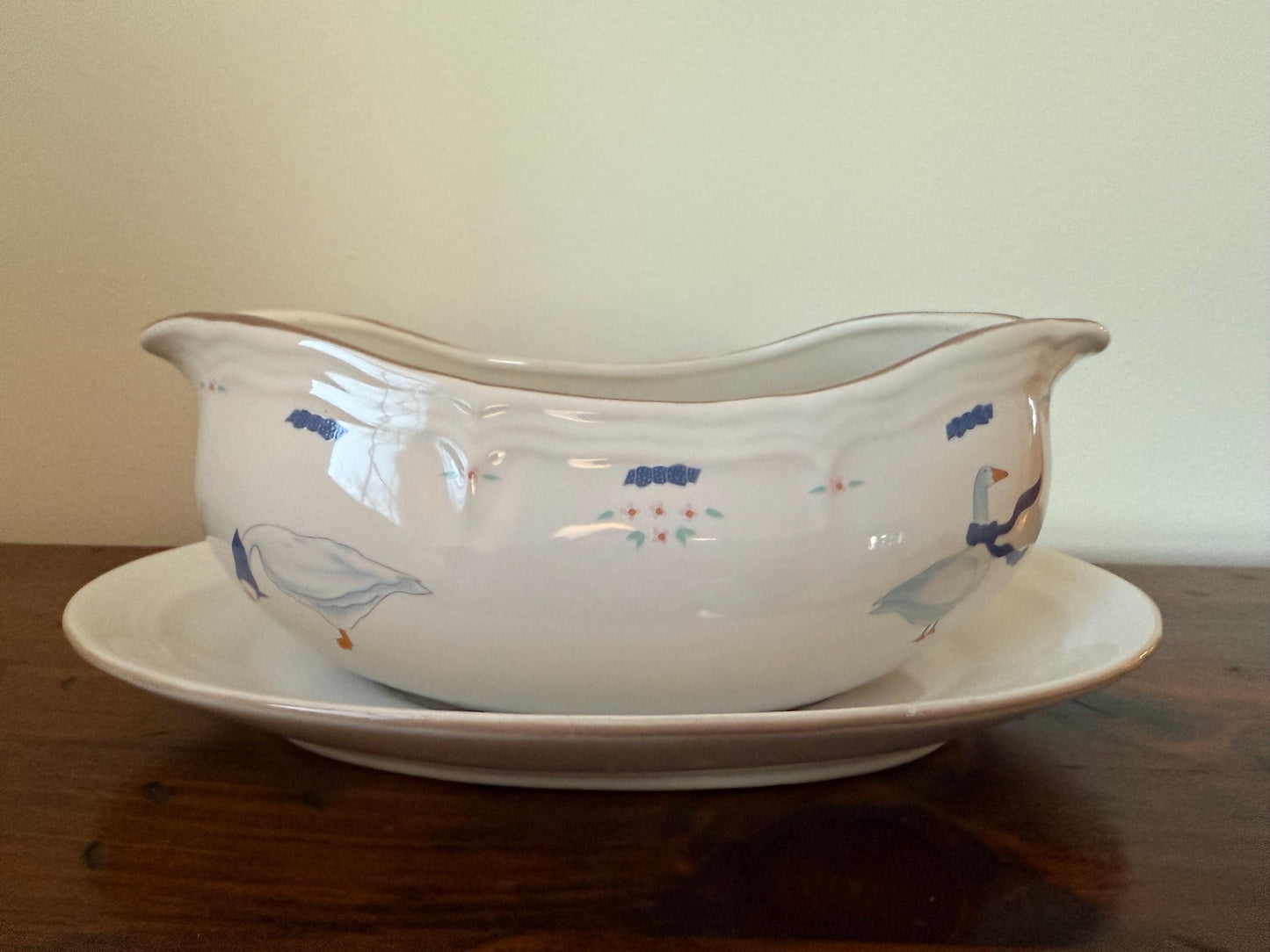 Vintage Goose gravy boat and dish