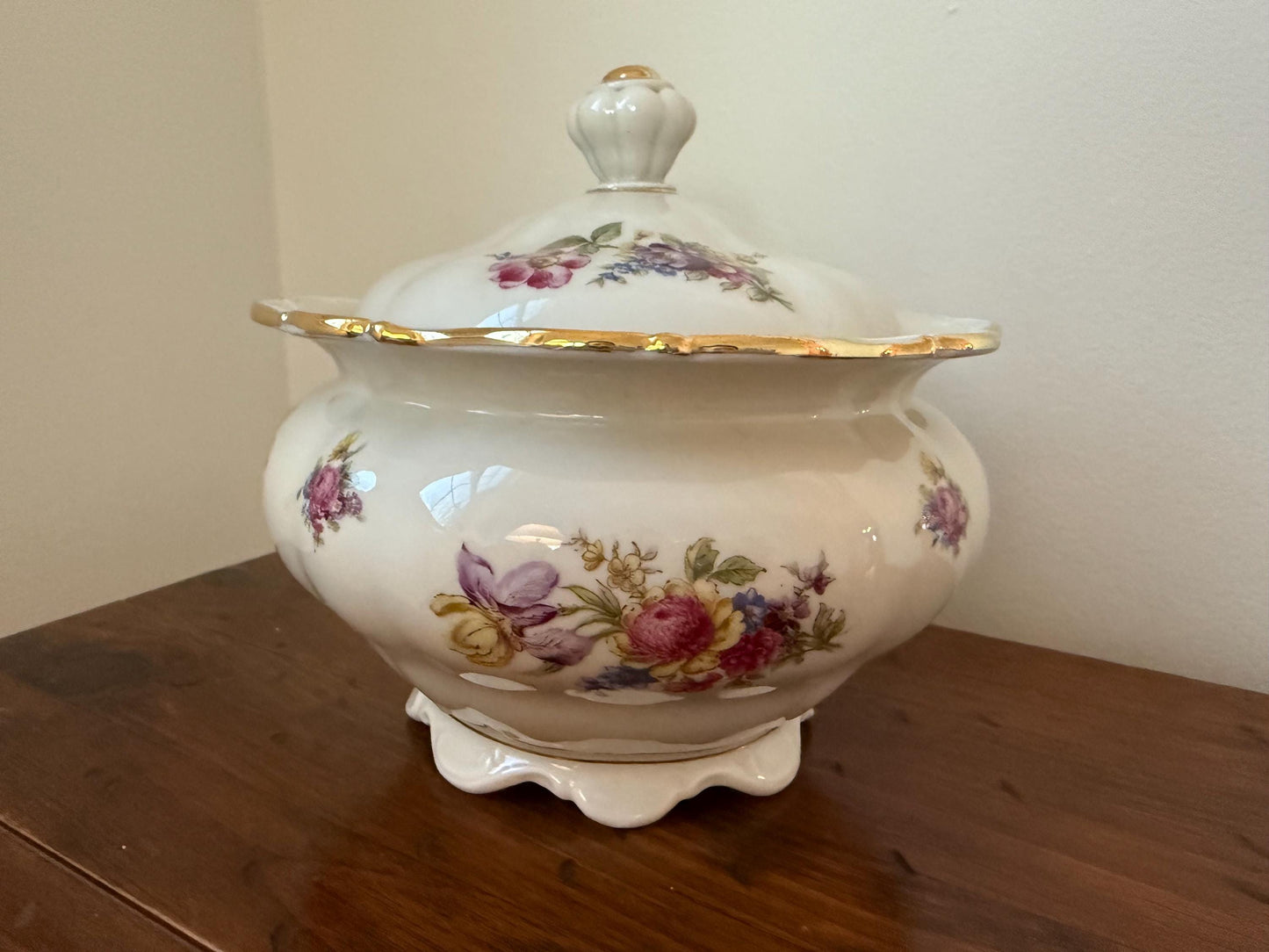 Vintage Seltmann Weiden Bavaria covered dish
